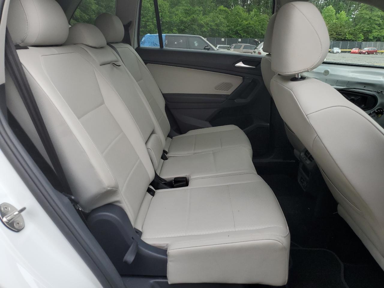 2019 VOLKSWAGEN Tiguan VIN 3VV3B7AX3KM177252 photo 11