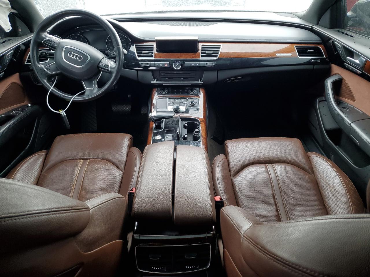 2011 Audi A8 VIN WAURVAFD8BN021674 photo 8