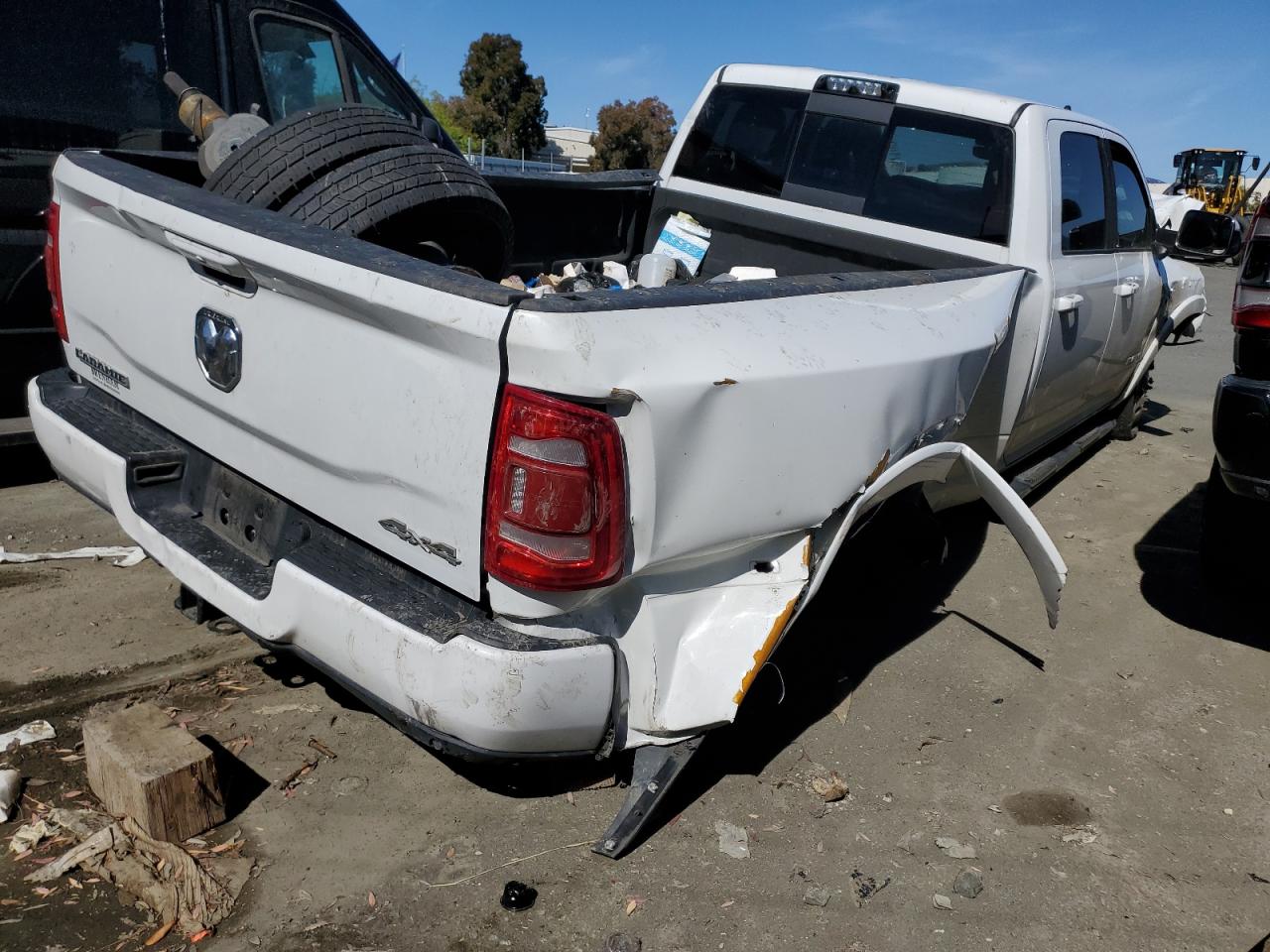 2019 RAM 3500 VIN 3C63RRJL6KG701566 photo 3