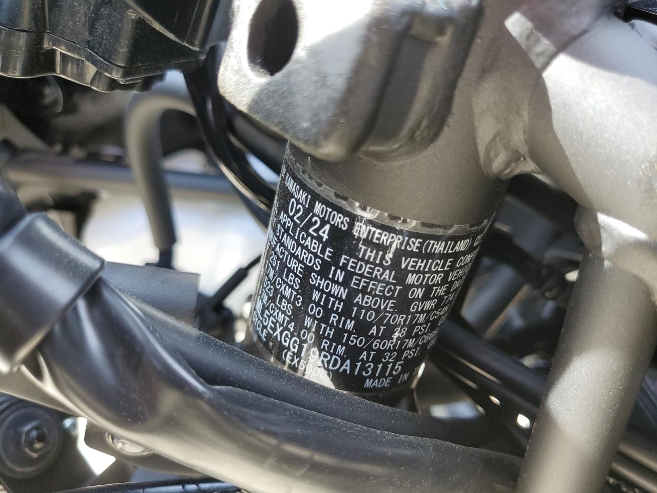 2024 KAWASAKI EX500 VIN ML5EXGG19RDA13115 photo 9