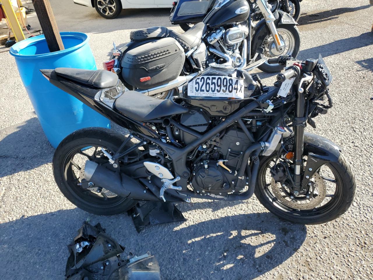 2023 YAMAHA YZFR3 A VIN MH3RH18Y3PK013518 photo 1