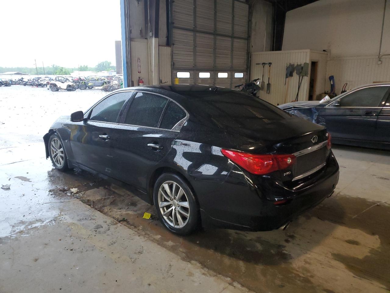 2014 INFINITI Q50 VIN JN1BV7ARXEM687197 photo 2