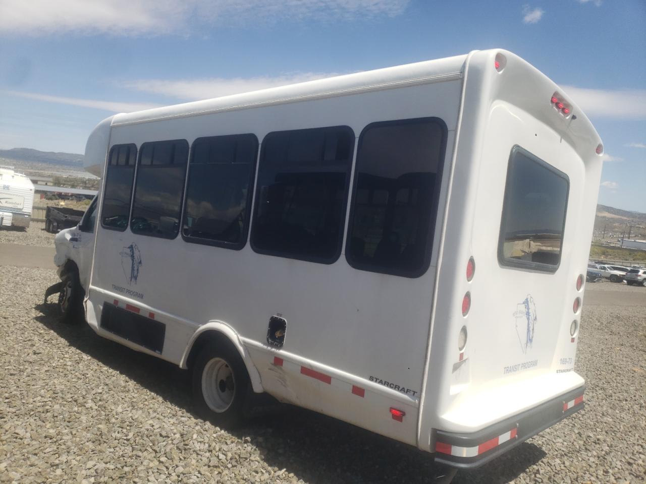 2019 FORD Econoline van VIN 1FDEE3F60KDC71619 photo 2