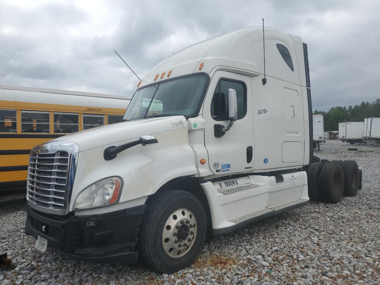 2012 FREIGHTLINER CASCADIA 125 VIN 1FUJGLDR5CSBM4285 photo 2