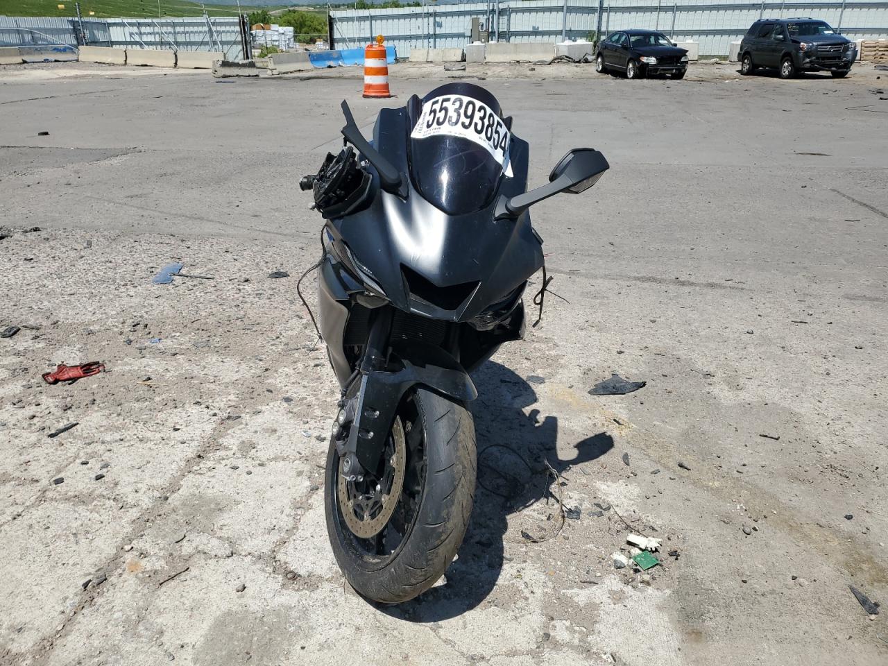 2020 YAMAHA YZFR6 VIN JYARJ28E2LA007218 photo 2