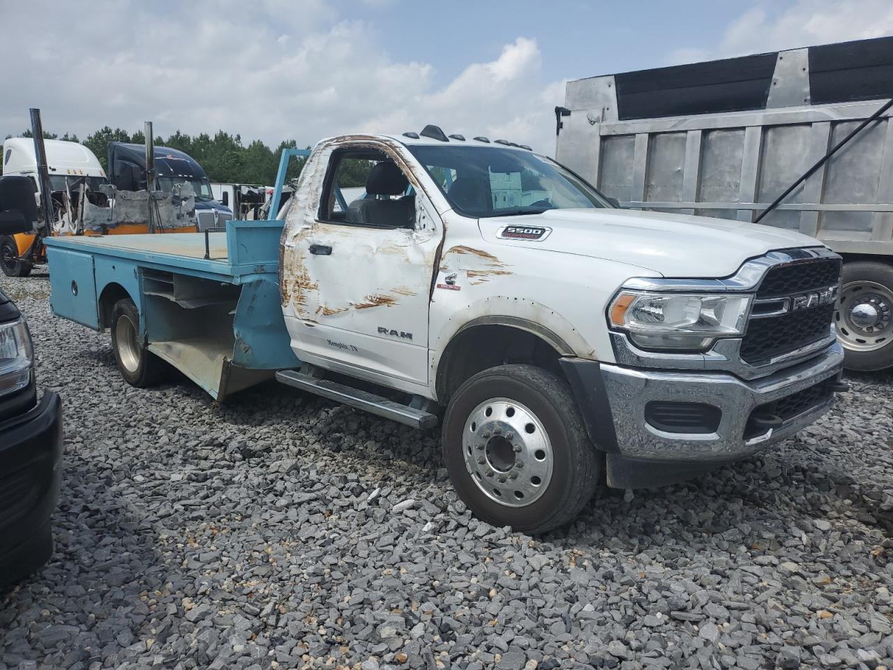 2019 RAM 5500 VIN 3C7WRMBLXKG557577 photo 4