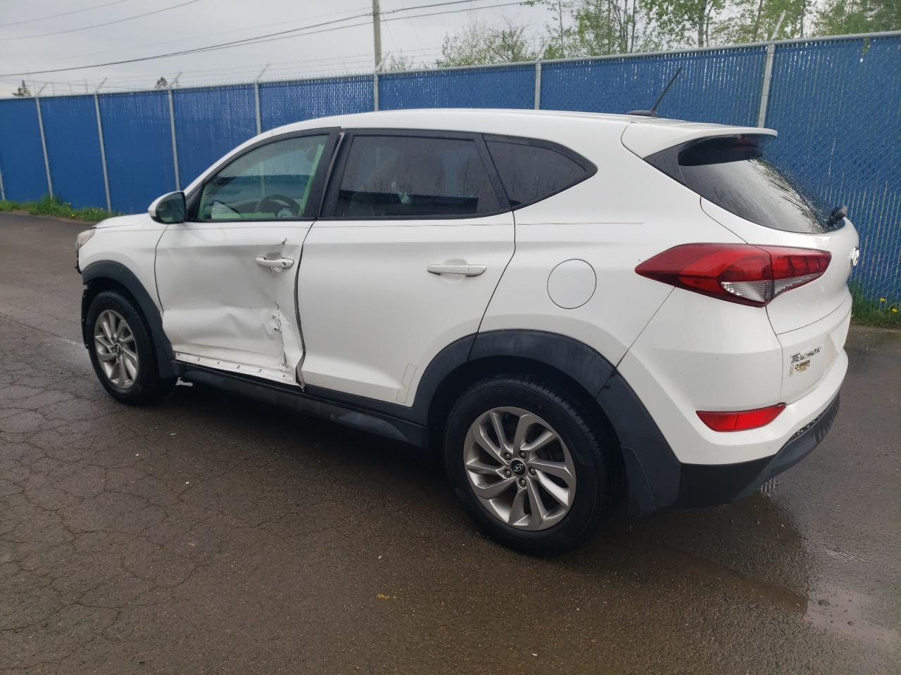 2016 HYUNDAI Tucson VIN KM8J23A41GU130420 photo 2