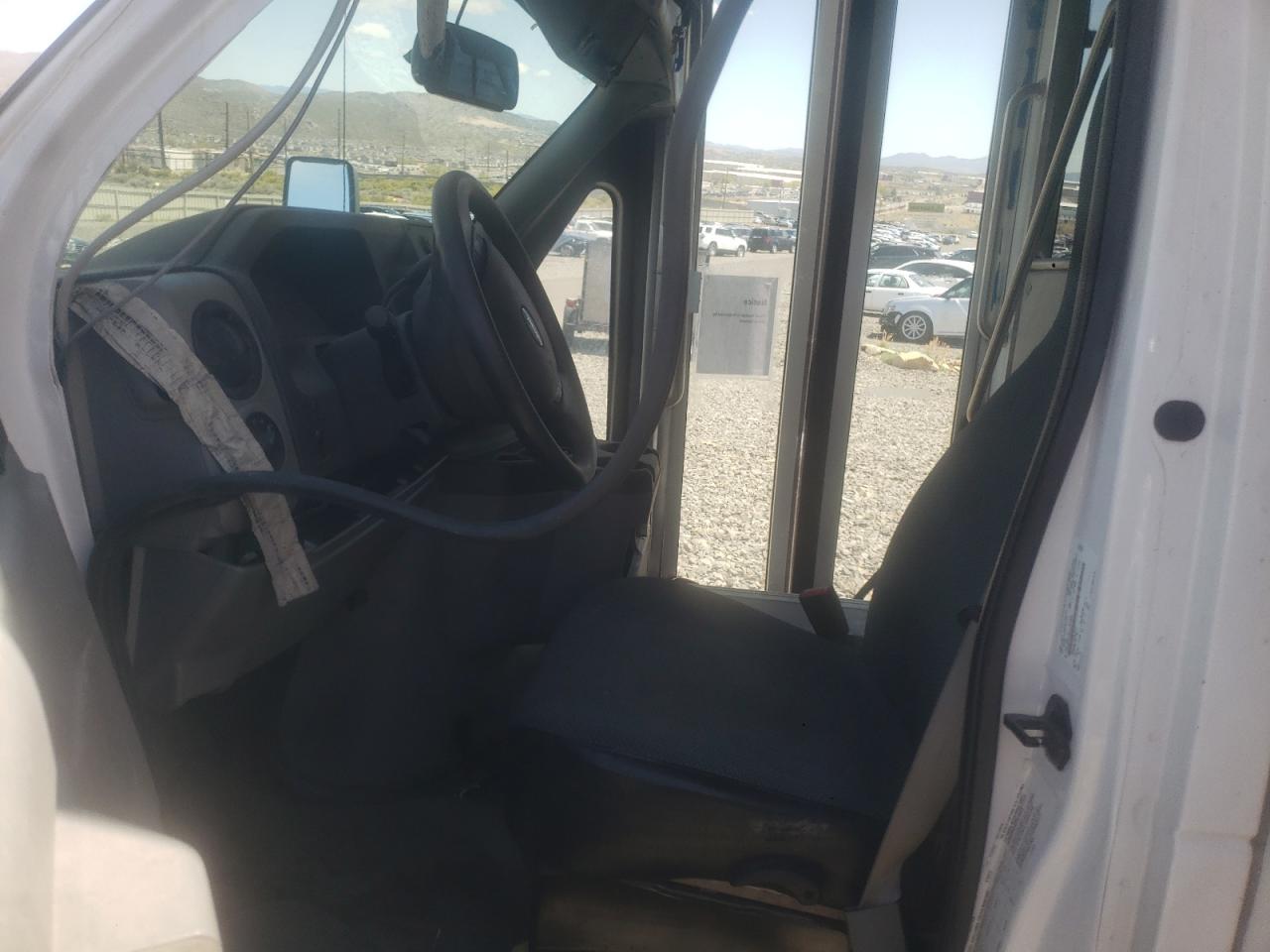 2019 FORD Econoline van VIN 1FDEE3F60KDC71619 photo 7