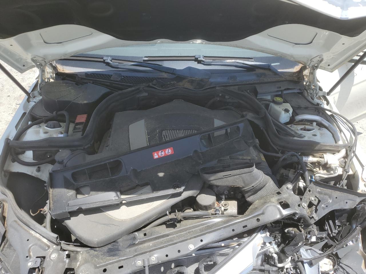 2012 MERCEDES-BENZ C class VIN WDDGF8BB6CR226785 photo 11