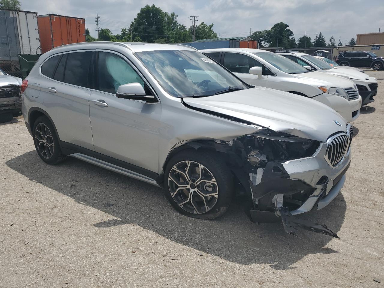 2021 BMW X1 VIN WBXJG9C06M5T27899 photo 4