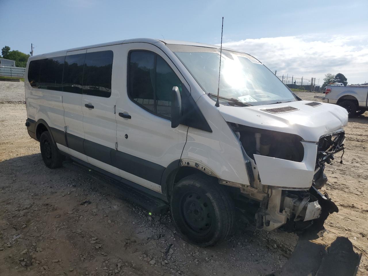 2018 FORD Transit VIN 1FBZX2ZM6JKA10577 photo 4