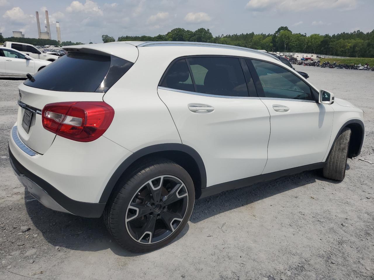 2019 MERCEDES-BENZ Gla-class VIN WDCTG4EB6KU009706 photo 3