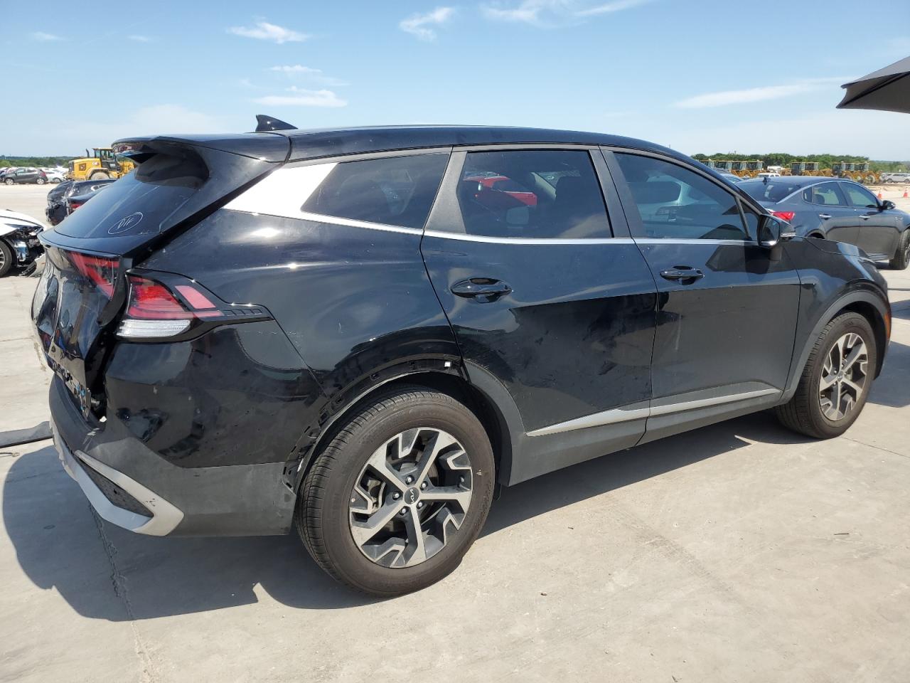 2024 KIA Sportage VIN 5XYK33DF7RG147245 photo 3
