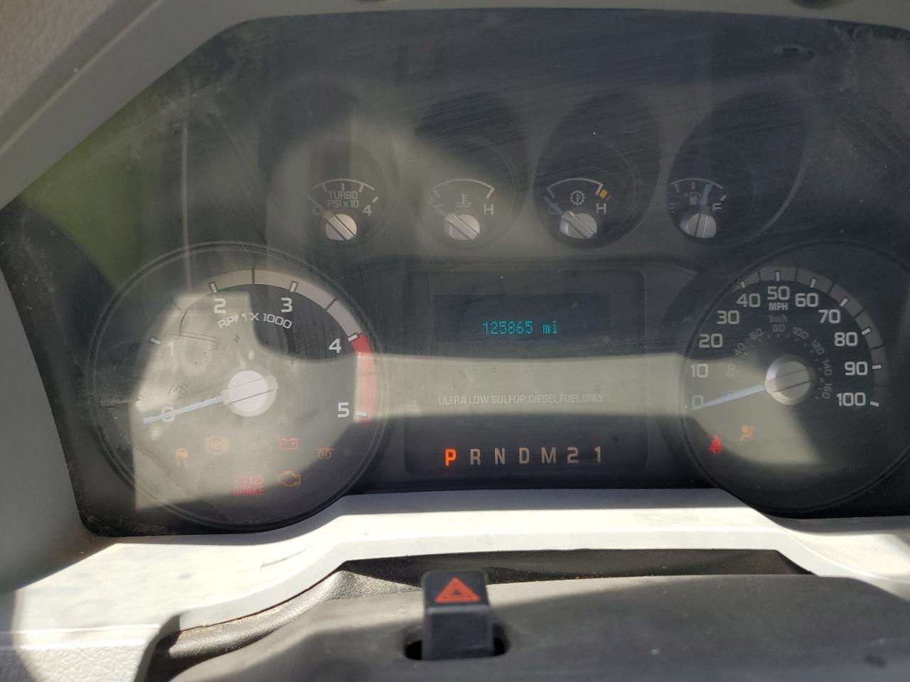 2015 Ford F550 VIN 1FDUF5GT7FEB96555 photo 9