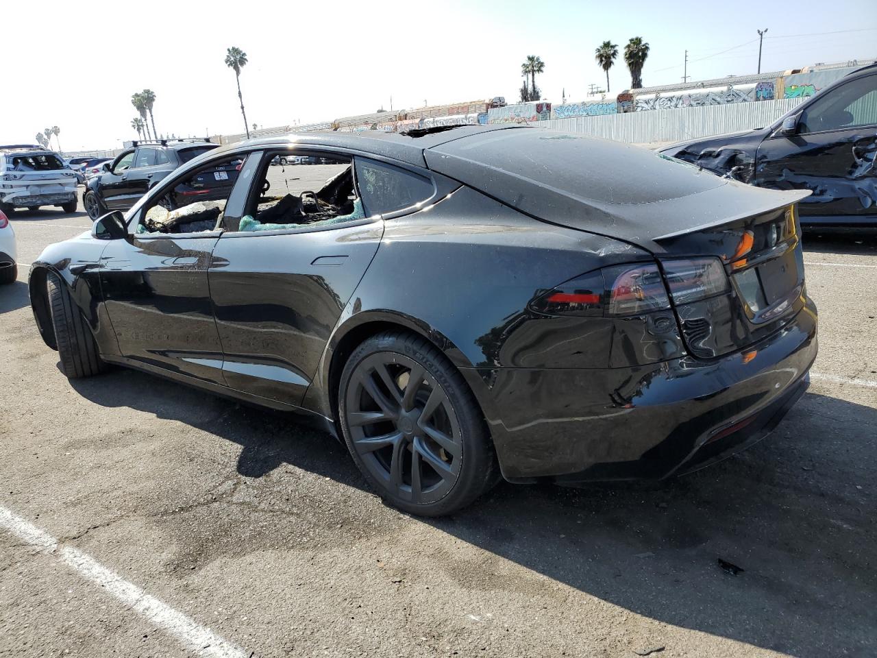 2022 Tesla Model s VIN 5YJSA1E64NF487480 photo 2
