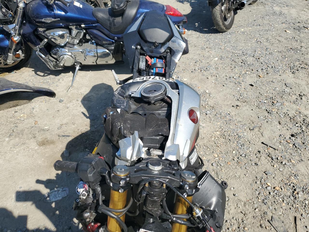 2018 HONDA Cbr cycle VIN JH2SC7719JK100389 photo 5
