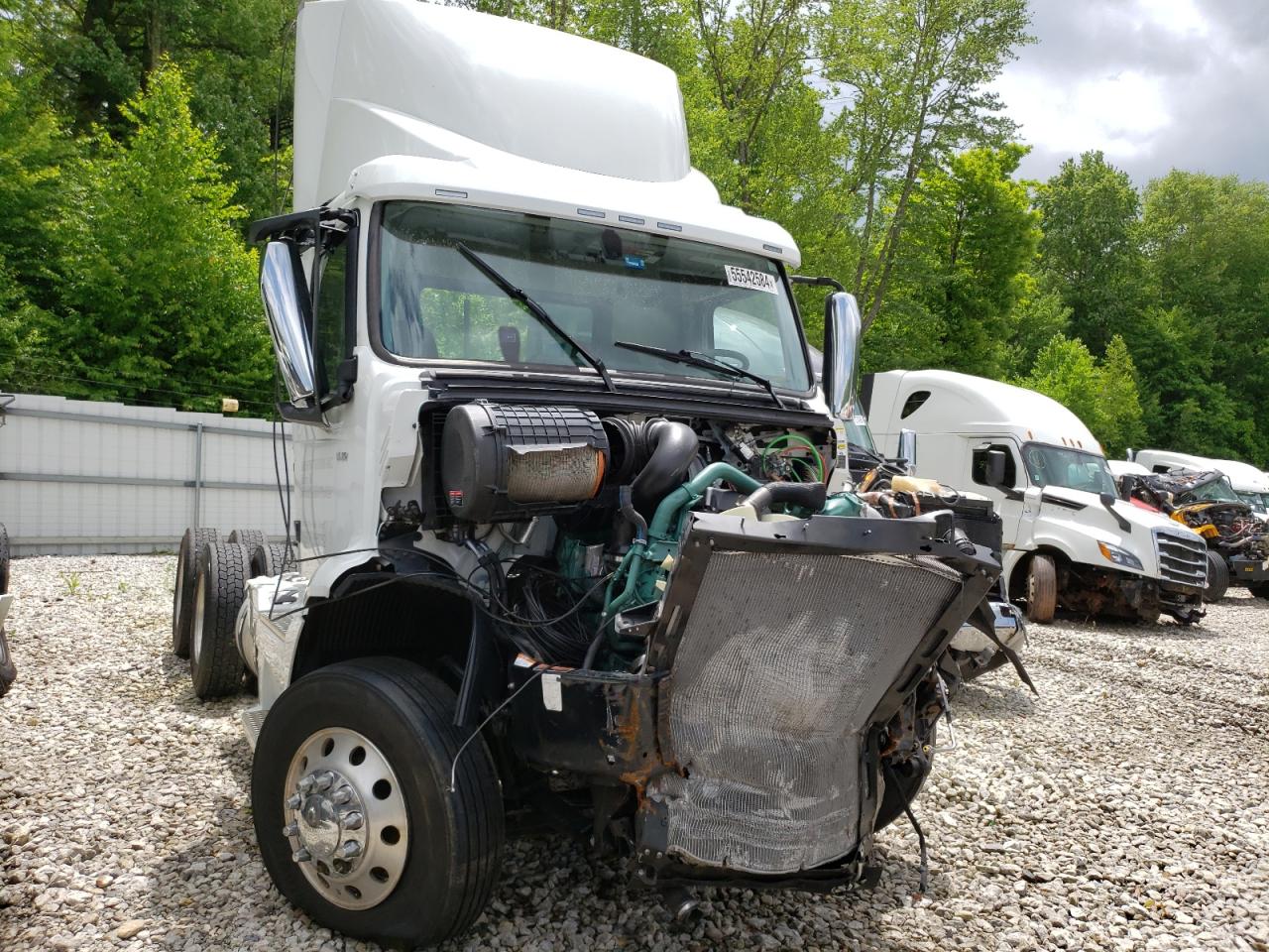 2024 VOLVO Vnr VIN 4V4WC9EH9RN639888 photo 9