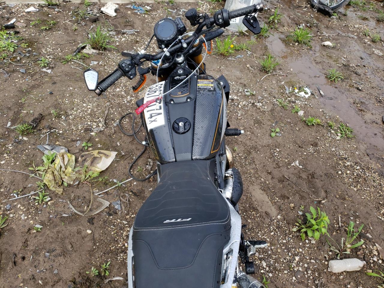 2023 INDIAN MOTORCYCLE CO. FTR R CARBON VIN 56KRZR226P3009630 photo 6