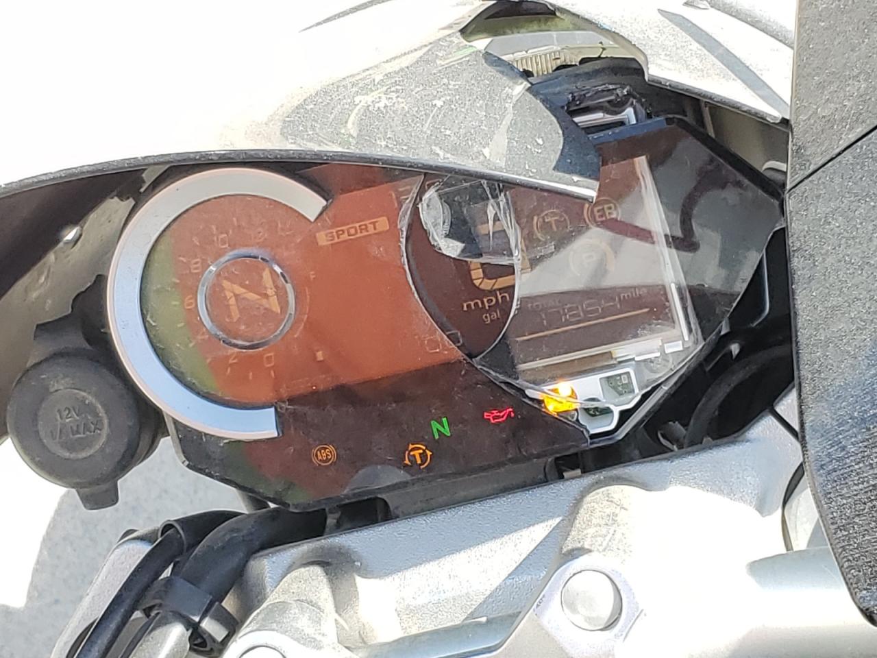 2018 HONDA Cb cycle VIN JH2SC801XJK000267 photo 7