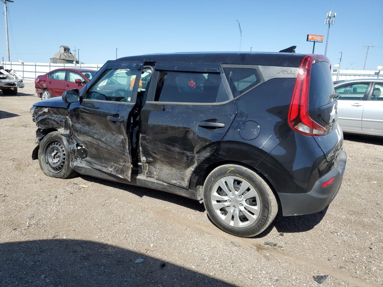 2021 KIA Soul VIN KNDJ22AU7M7753498 photo 2