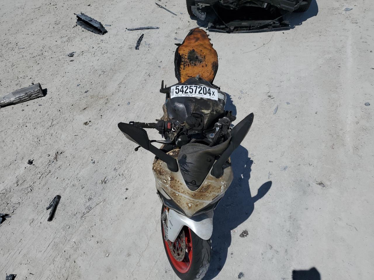 2019 DUCATI SUPERSPORT VIN ZDMVABDS9KB008085 photo 5