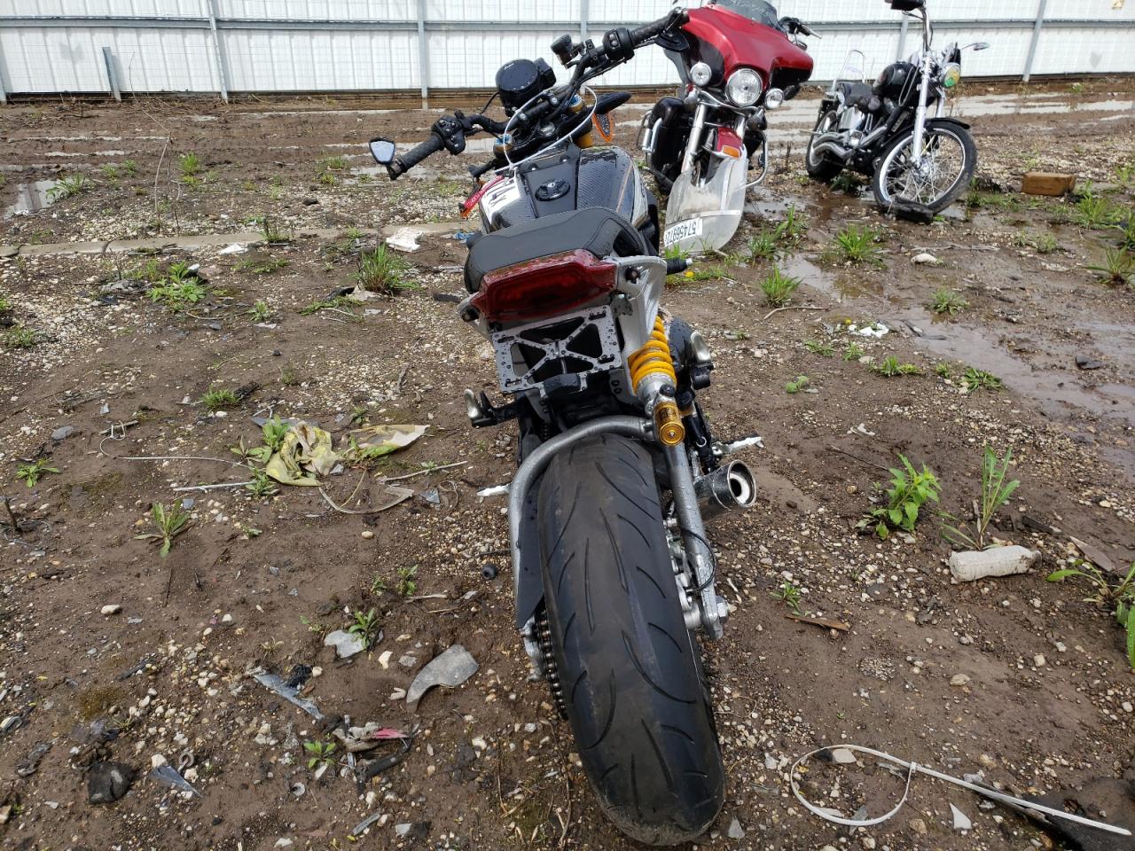 2023 INDIAN MOTORCYCLE CO. FTR R CARBON VIN 56KRZR226P3009630 photo 4
