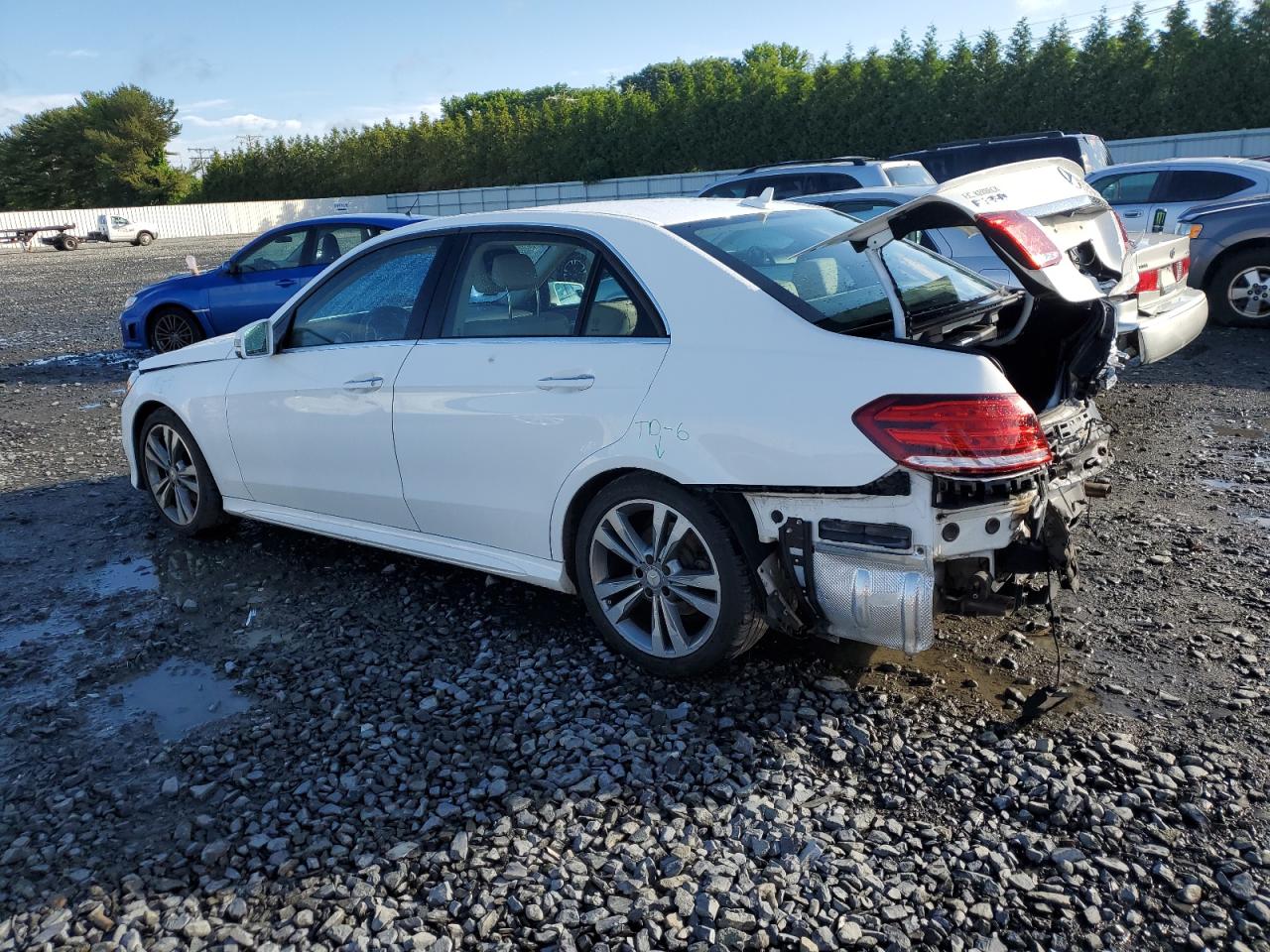 2016 MERCEDES-BENZ E-class VIN WDDHF8JB1GB176429 photo 2