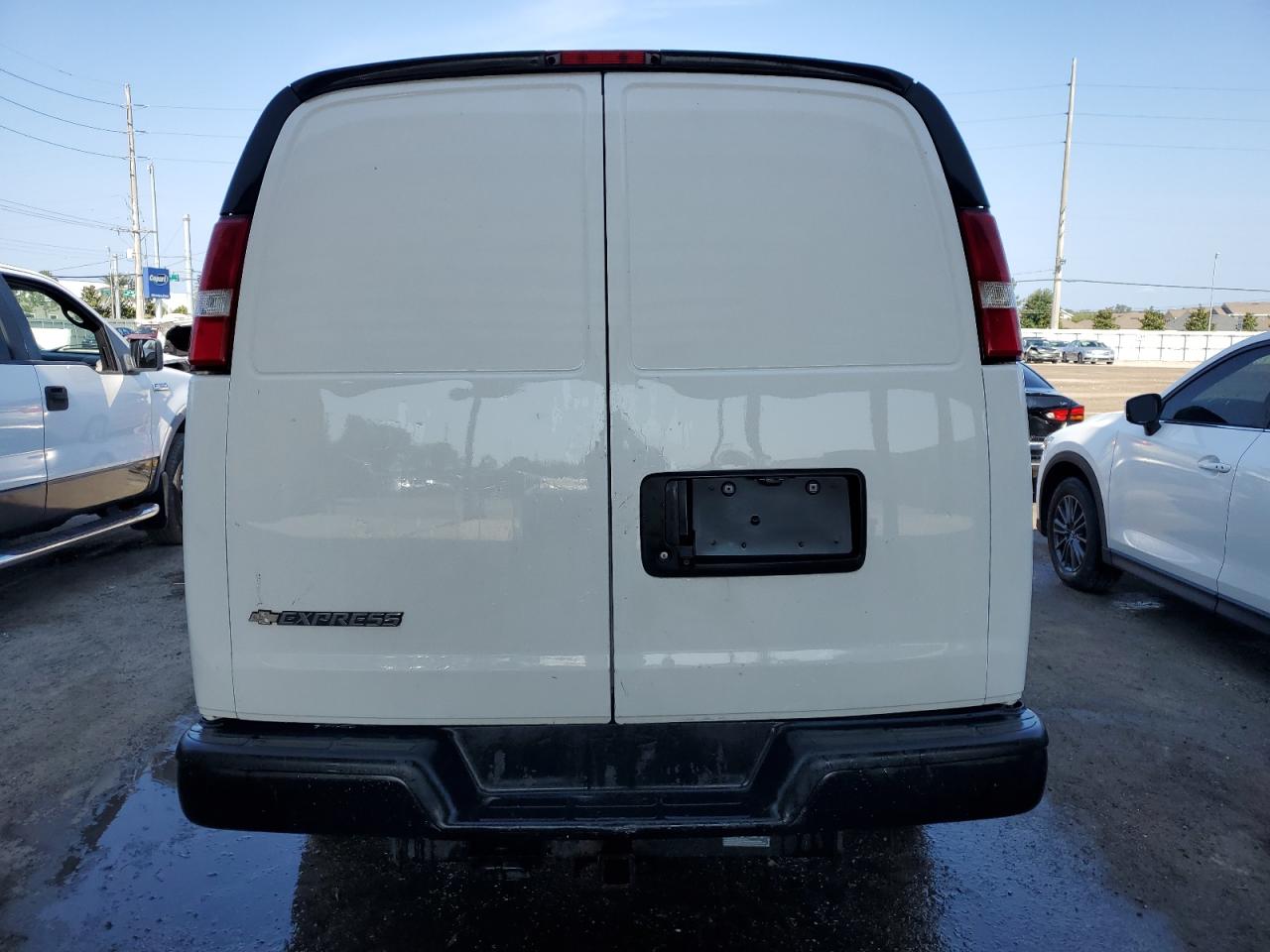 2019 CHEVROLET Express 2500 VIN 1GCWGAFG4K1205849 photo 6