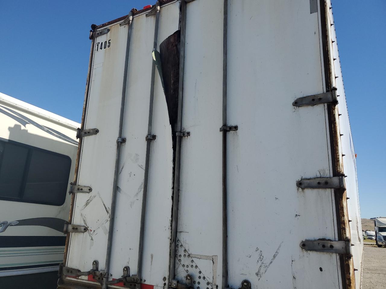 2025 Utility Trailer VIN 1UYVS1292SC710215 photo 9