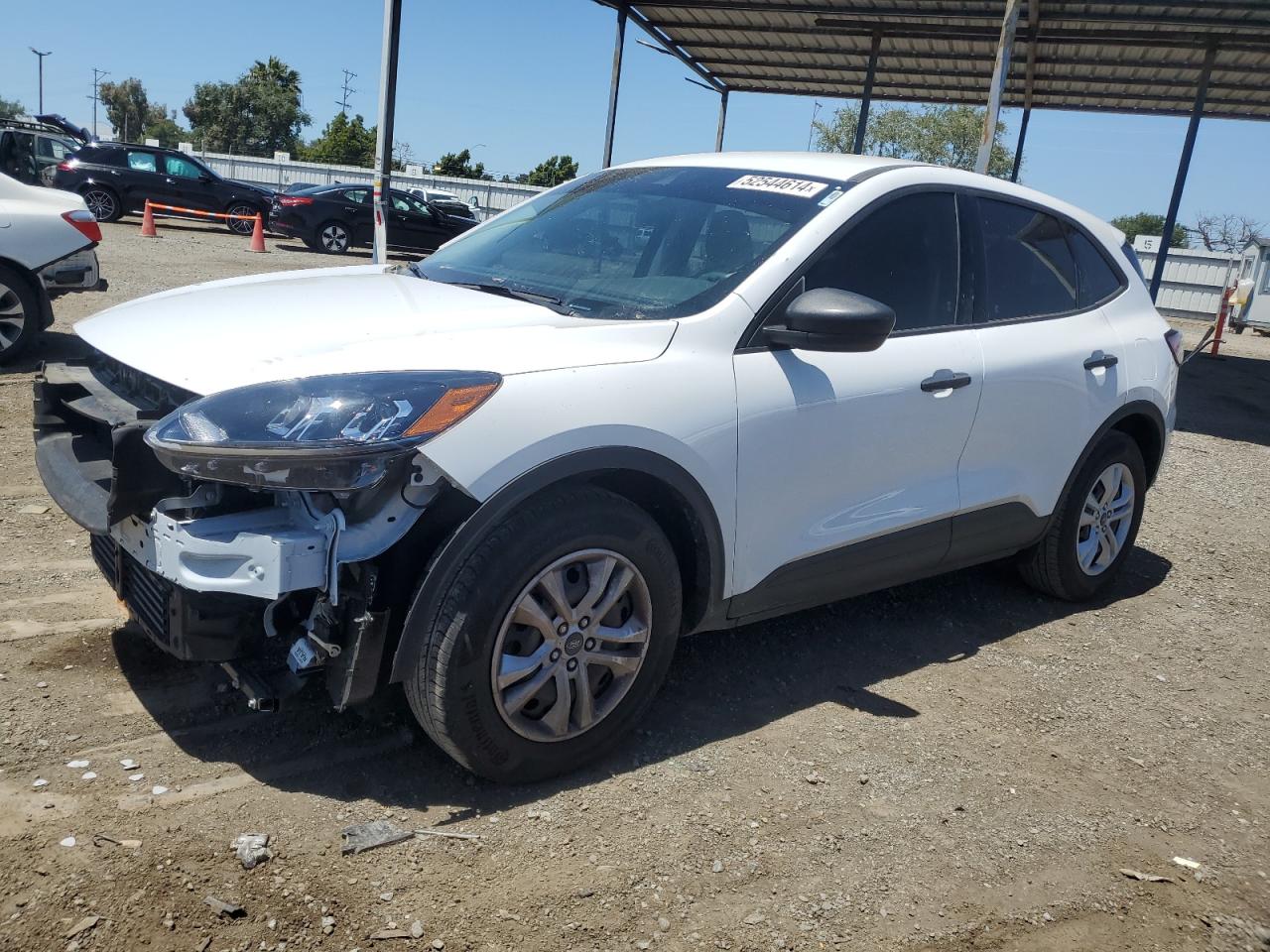 2022 Ford Escape VIN 1FMCU0F68NUA19694 photo 1