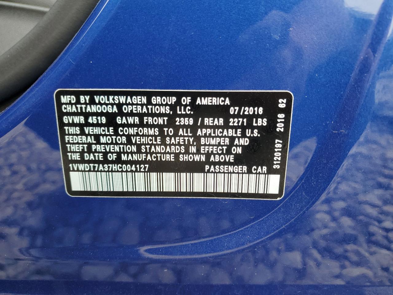2017 VOLKSWAGEN Passat VIN 1VWDT7A37HC004127 photo 12