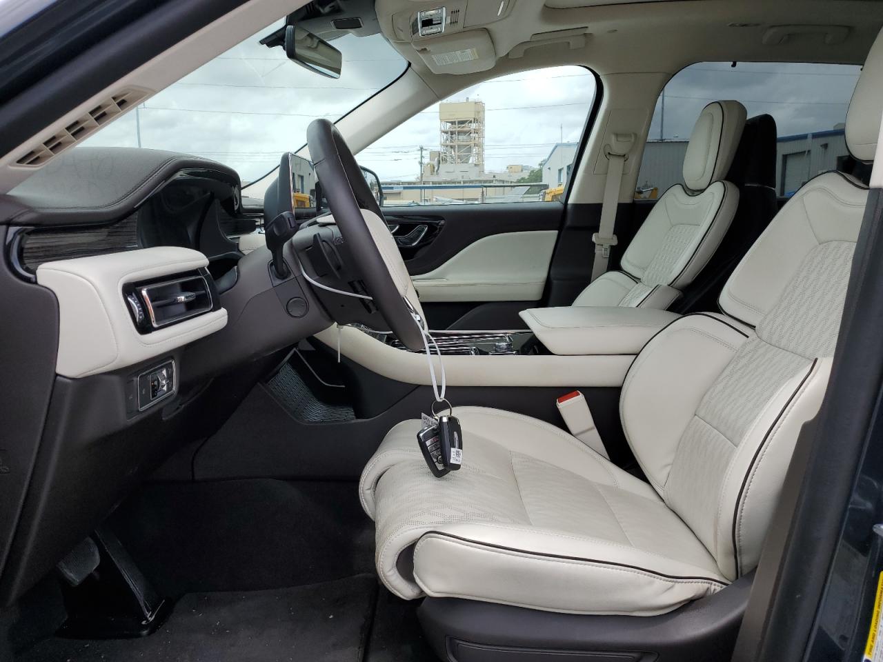 2023 LINCOLN Aviator VIN 5LM5J9XC3PGL12976 photo 7