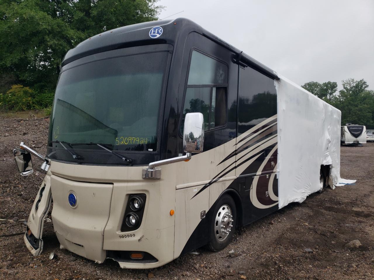 2016 FREIGHTLINER CHASSIS XC VIN 4UZACGCY3GCHW6799 photo 2