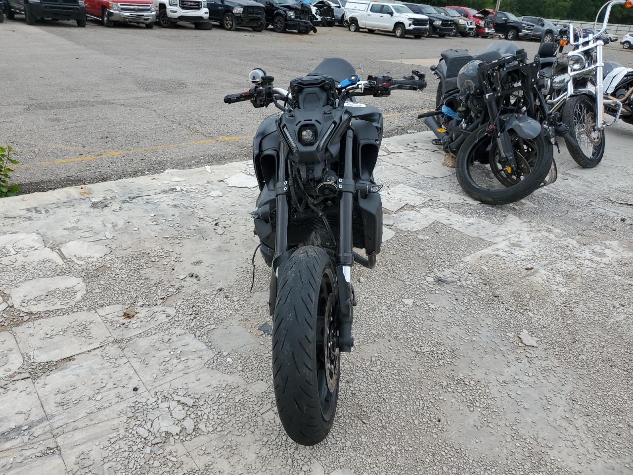2022 YAMAHA MT09 VIN JYARN71EXNA002623 photo 2