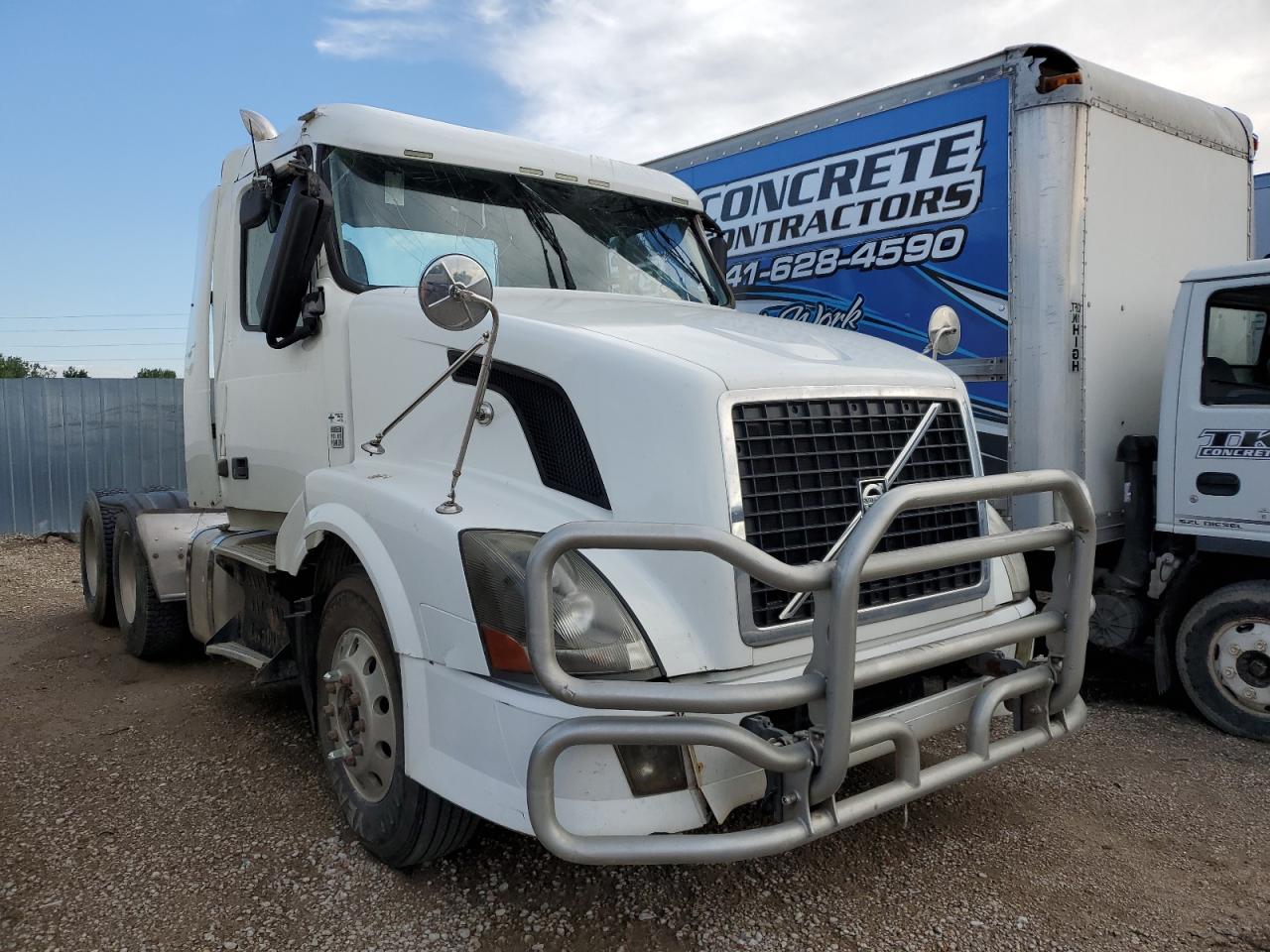 2012 VOLVO Vn VIN 4V4NC9EH9CN548011 photo 1