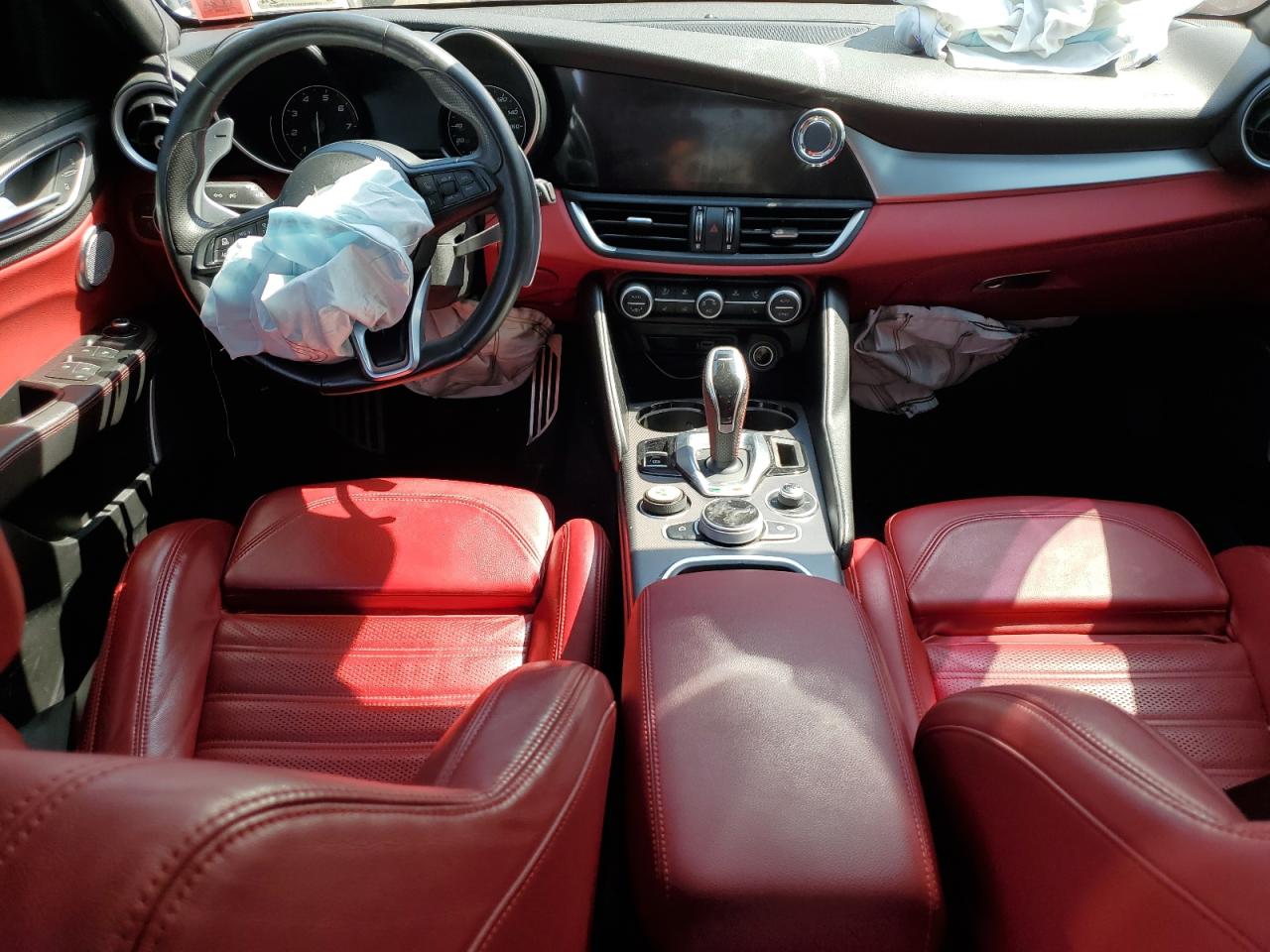 2020 ALFA Giulia VIN ZARFANBNXL7637802 photo 8