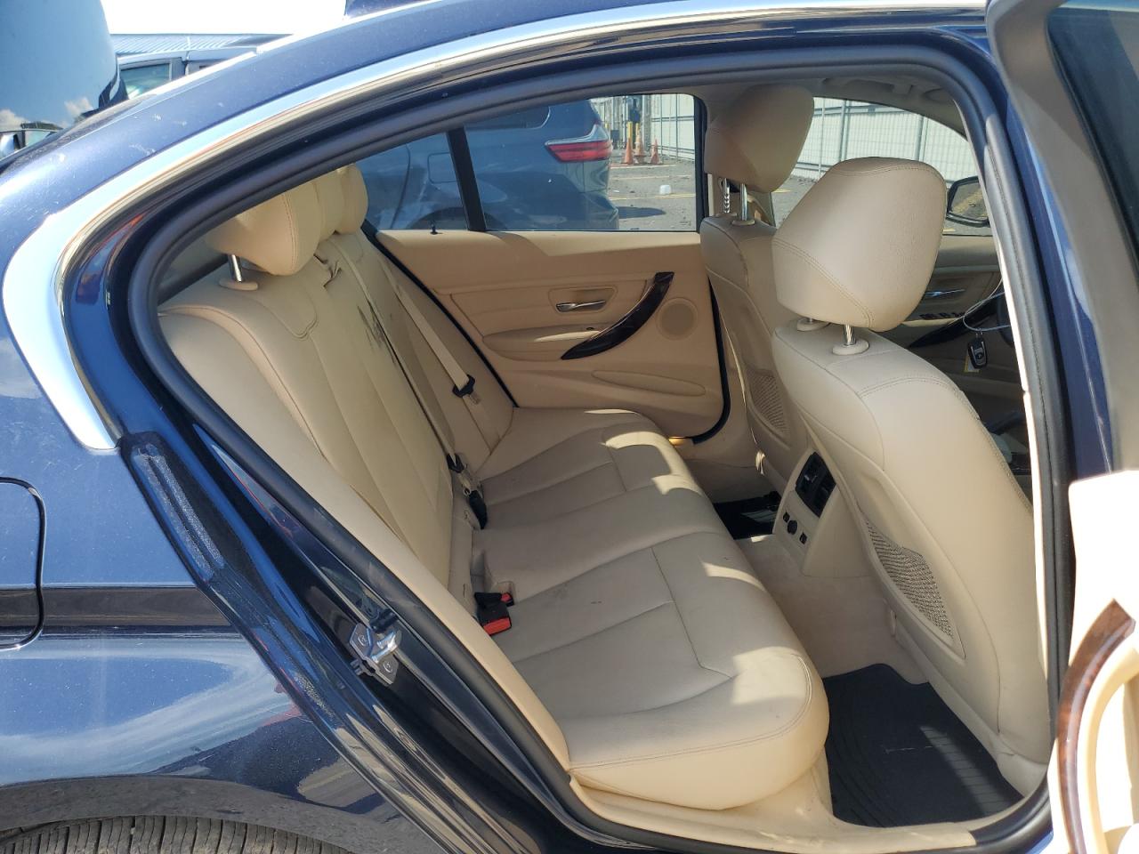 2014 BMW 3 series VIN WBA3B3C5XEF544894 photo 10