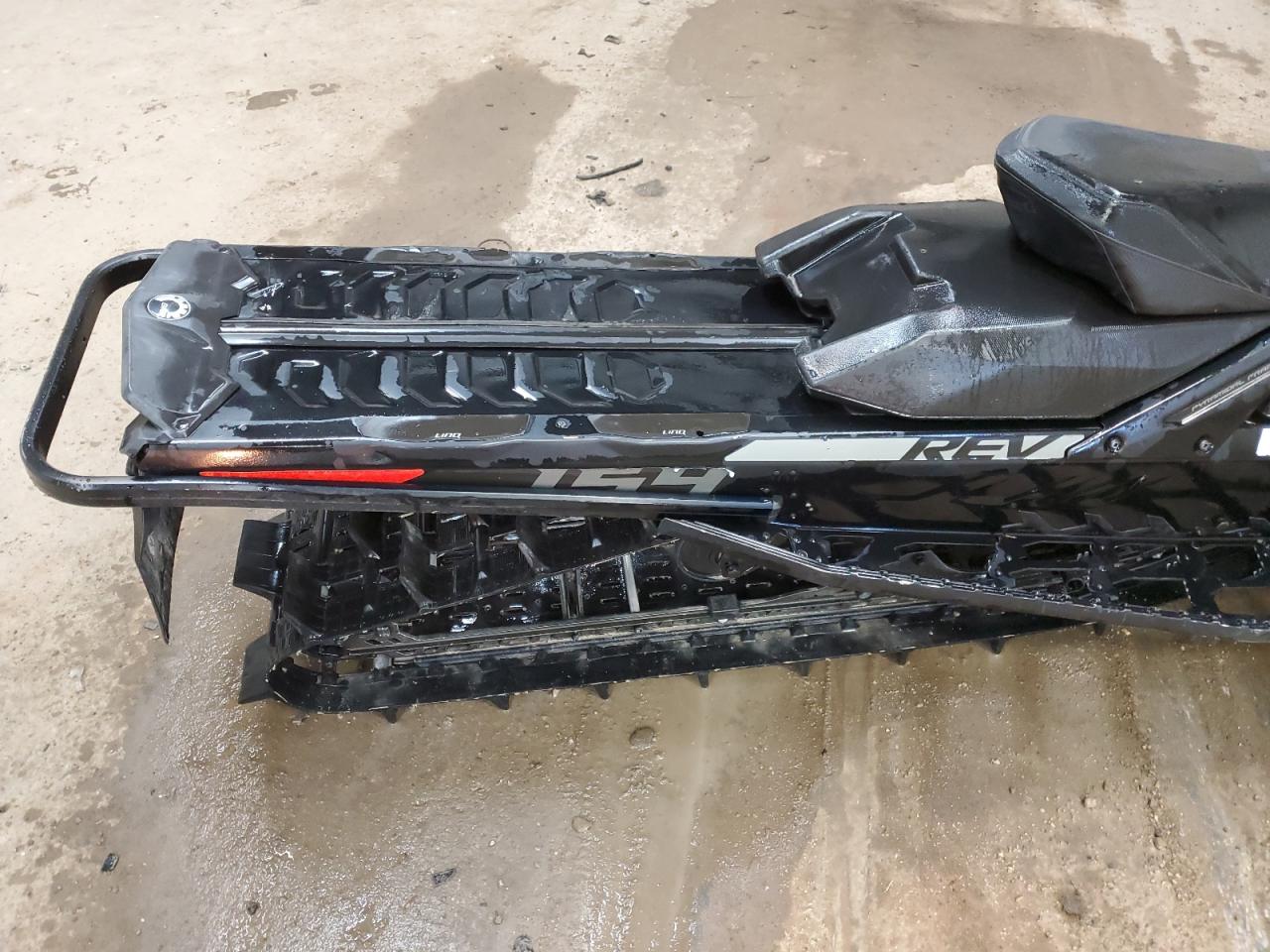 2020 BMBR SNOWMOBILE VIN 2BPSCELF3LV000184 photo 6