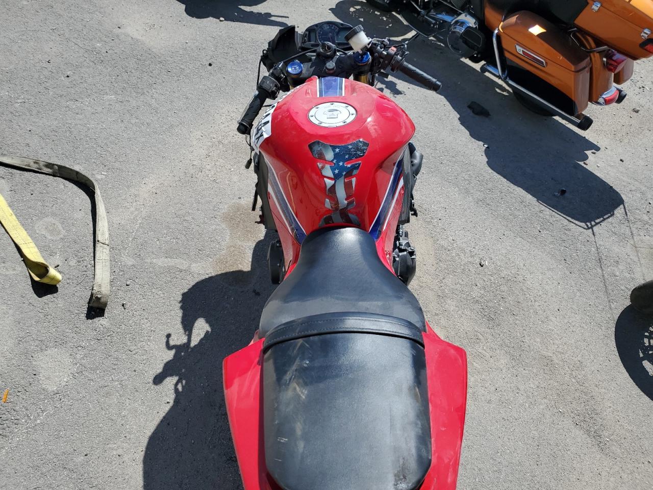 2024 HONDA Cbr cycle VIN JH2PC40J9RK100130 photo 6