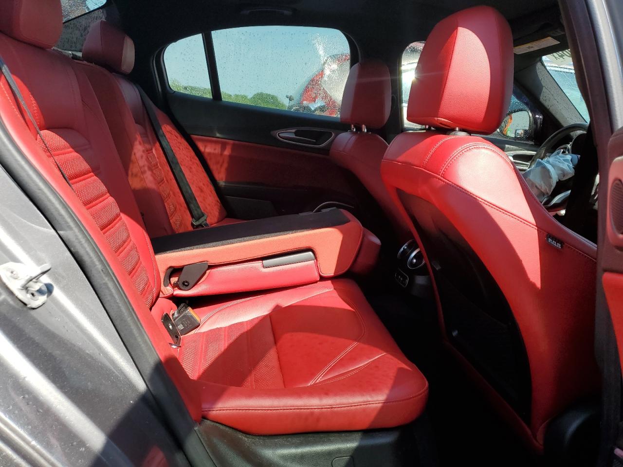 2020 ALFA Giulia VIN ZARFANBNXL7637802 photo 10