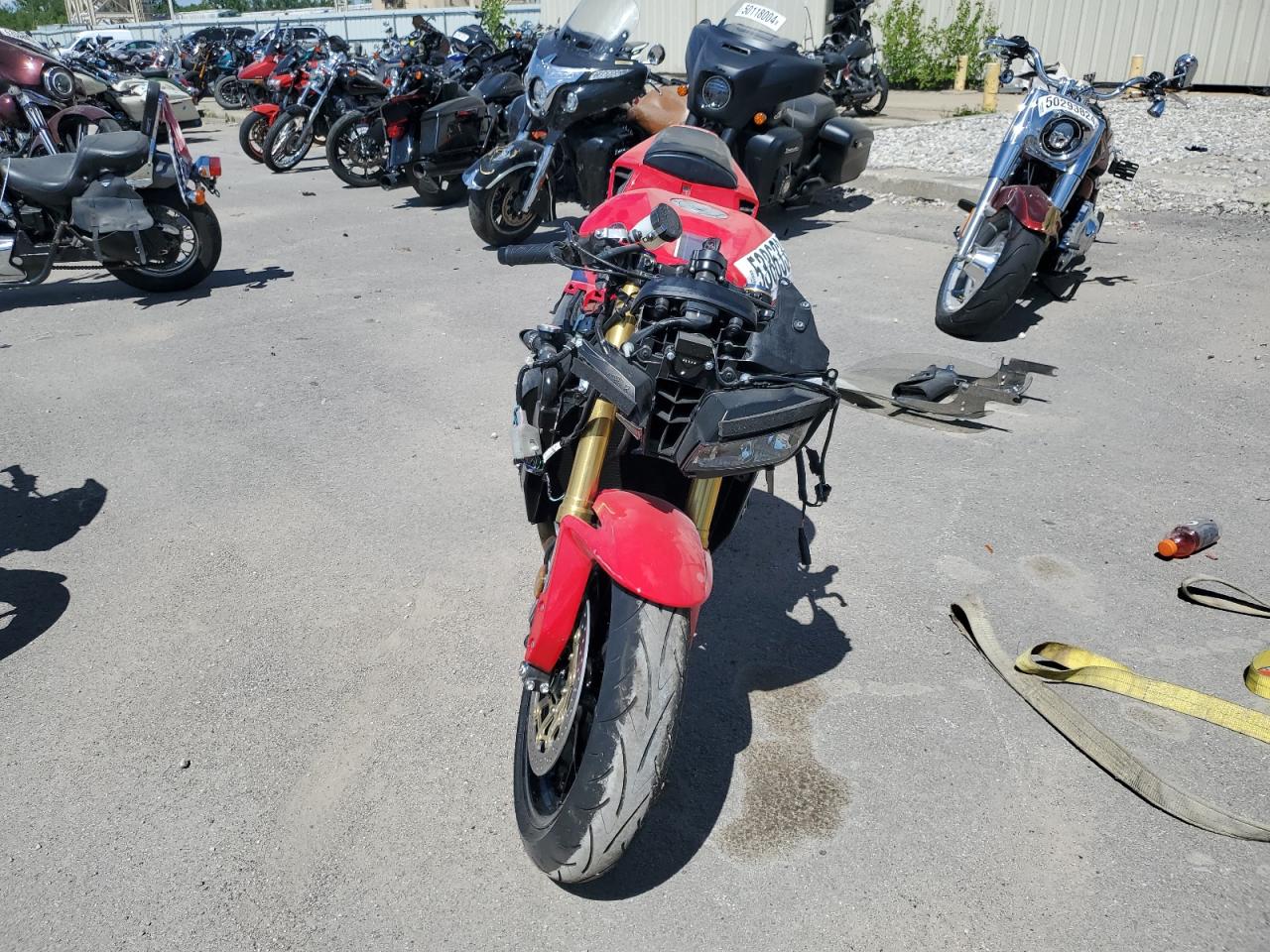 2024 HONDA Cbr cycle VIN JH2PC40J9RK100130 photo 2