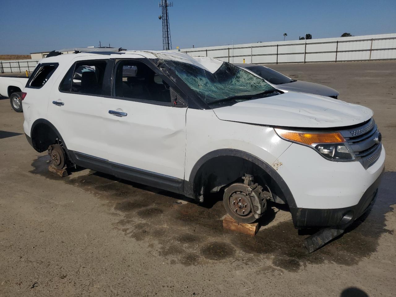 2013 FORD Explorer VIN 1FM5K8D84DGB63502 photo 4