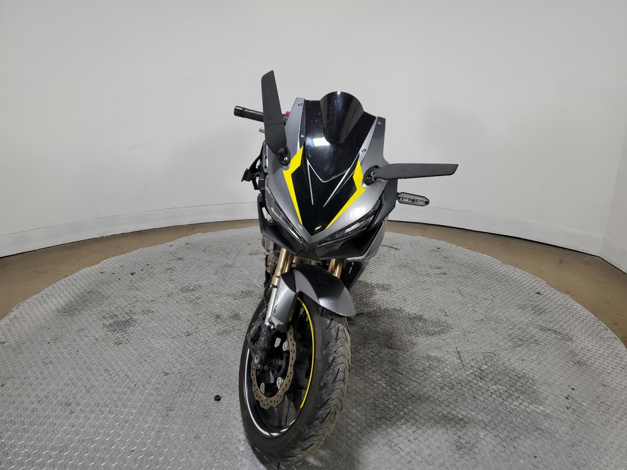 2022 HONDA Cbr cycle VIN MLHPC6253N5301239 photo 2