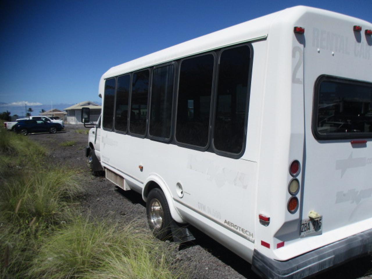 2013 FORD Econoline e450 super duty cutaway van VIN 1FDFE4FS3DDA02928 photo 1