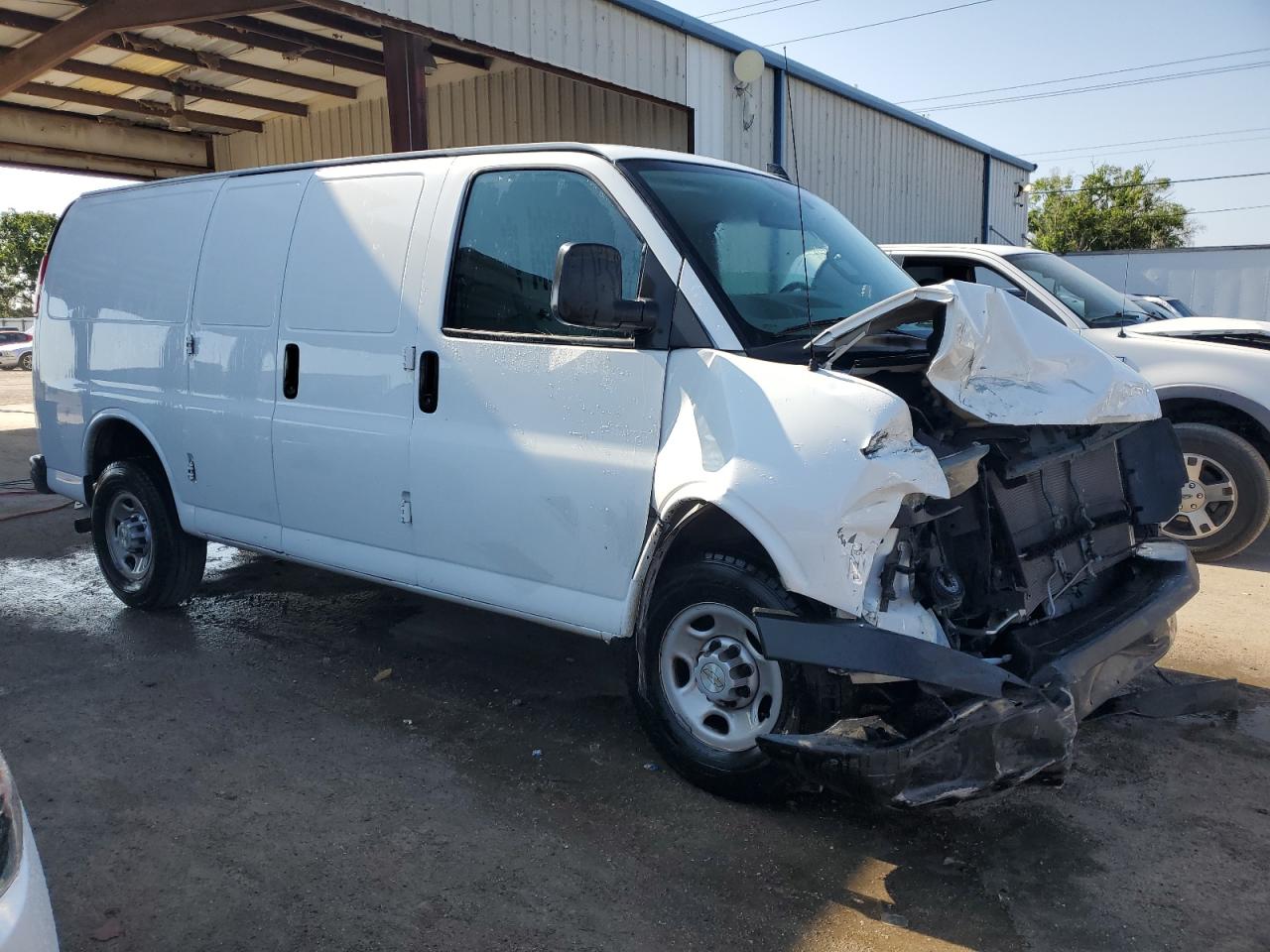 2019 CHEVROLET Express 2500 VIN 1GCWGAFG4K1205849 photo 4