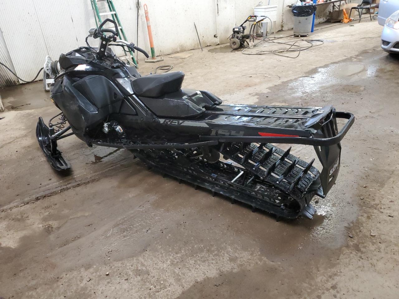 2020 BMBR SNOWMOBILE VIN 2BPSCELF3LV000184 photo 3