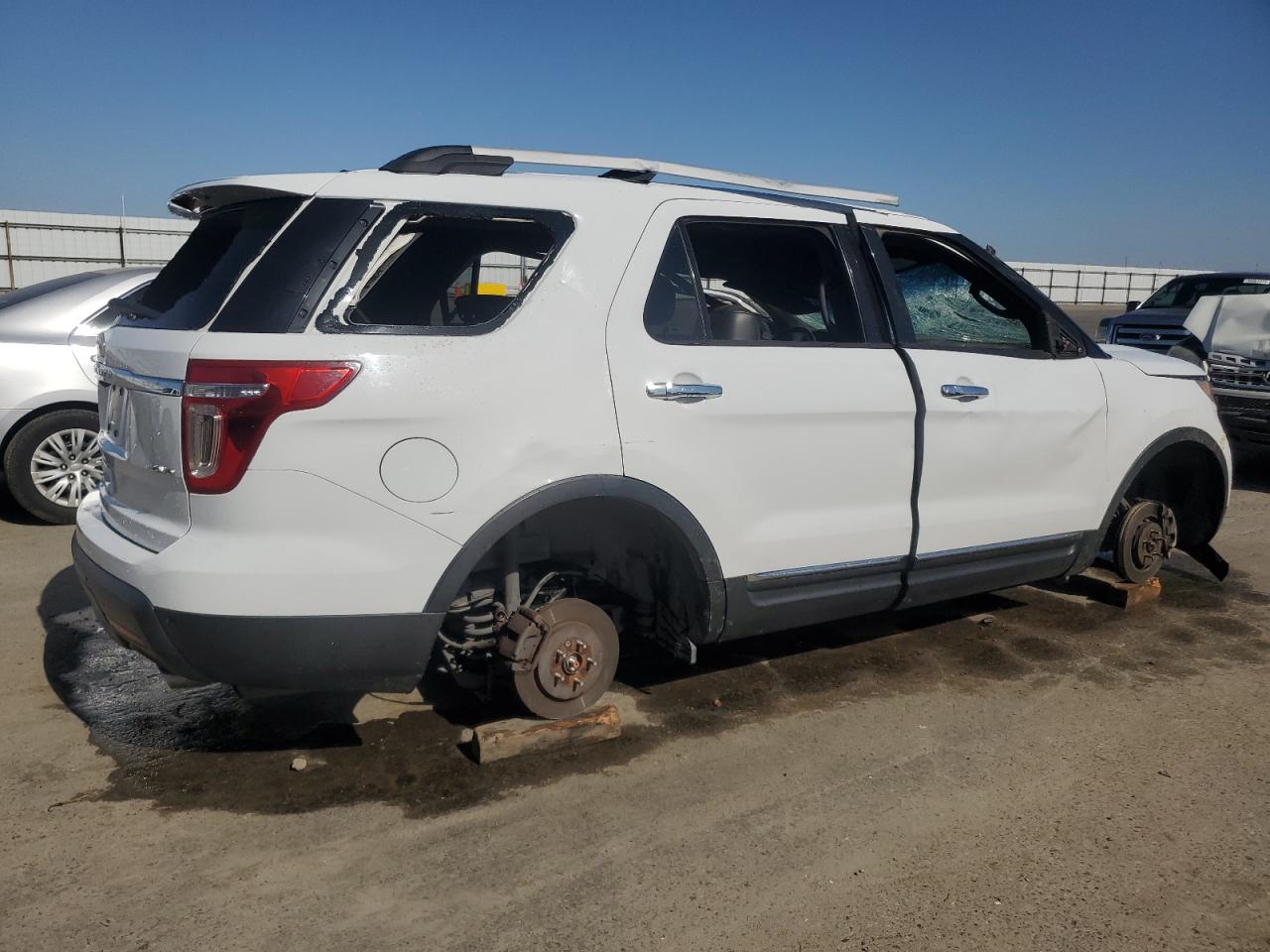 2013 FORD Explorer VIN 1FM5K8D84DGB63502 photo 3