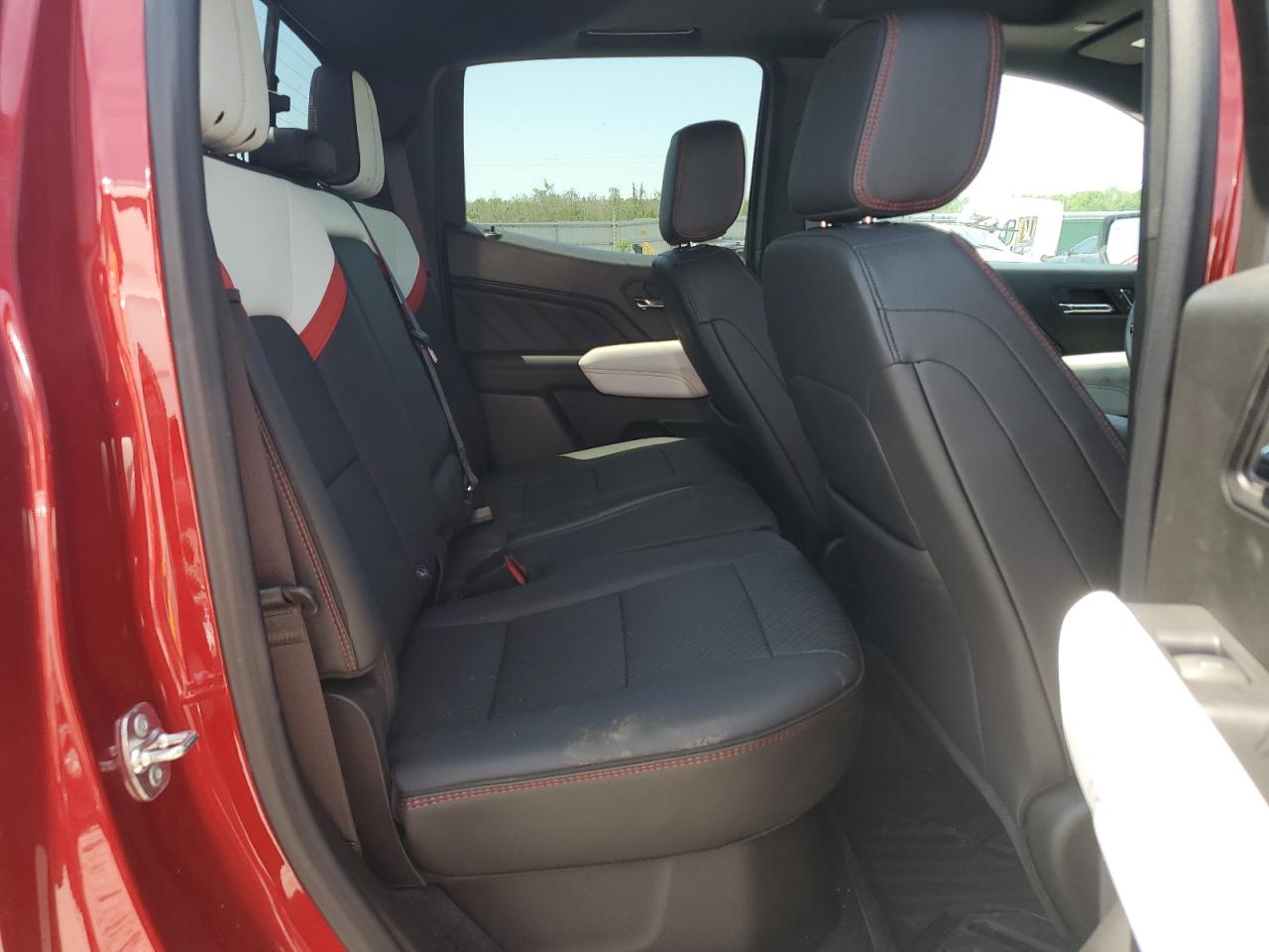 2024 GMC Canyon VIN 1GTP6EEK6R1134054 photo 10