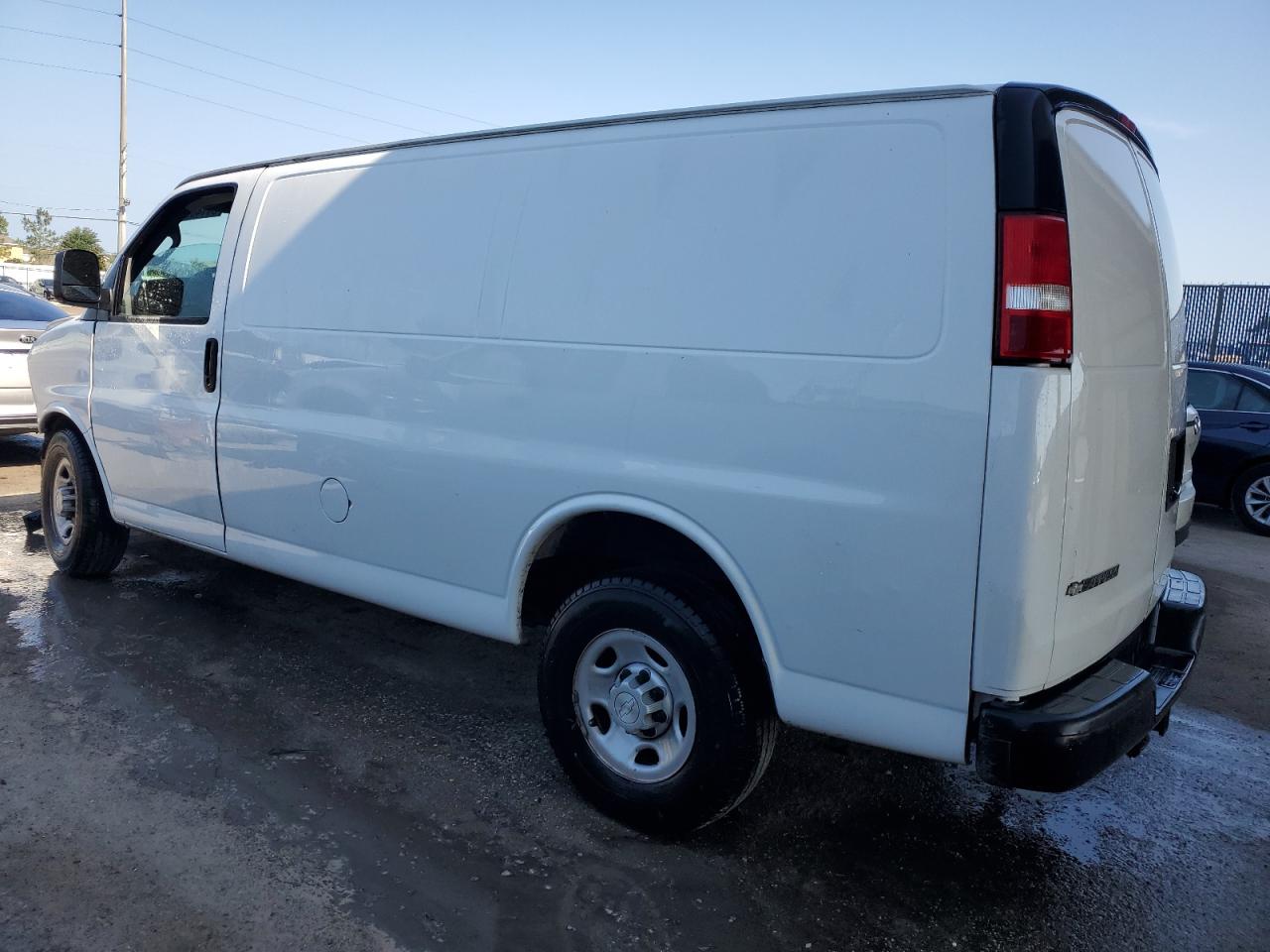 2019 CHEVROLET Express 2500 VIN 1GCWGAFG4K1205849 photo 2