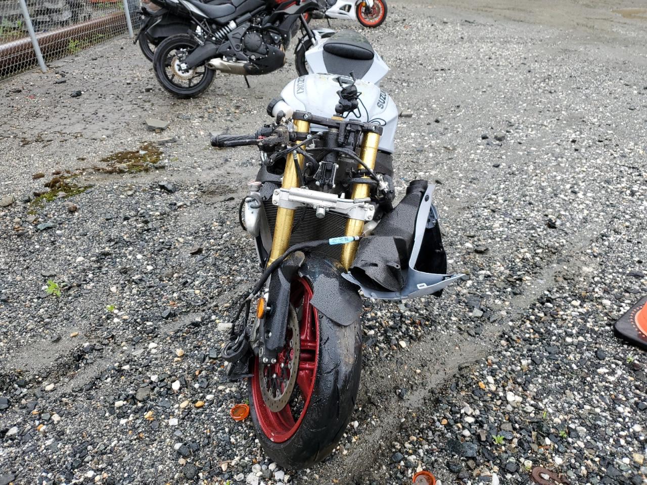 2023 SUZUKI Gsxr750 VIN JS1GR7MA6P7100552 photo 2